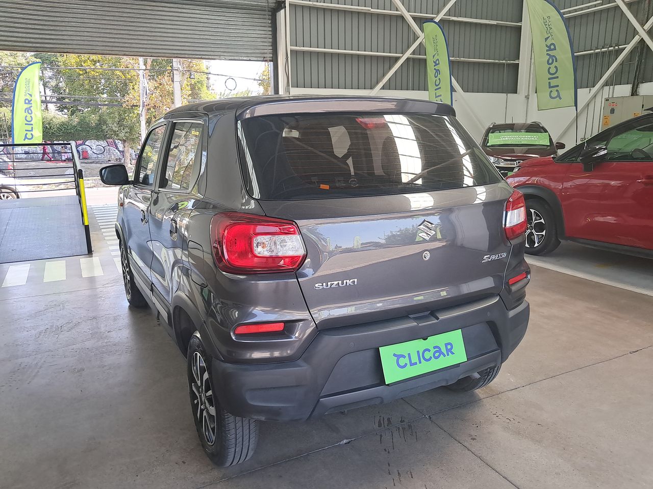 SUZUKI - 5