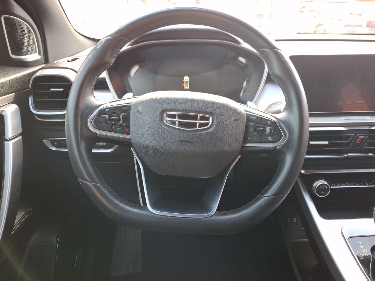 GEELY - 17