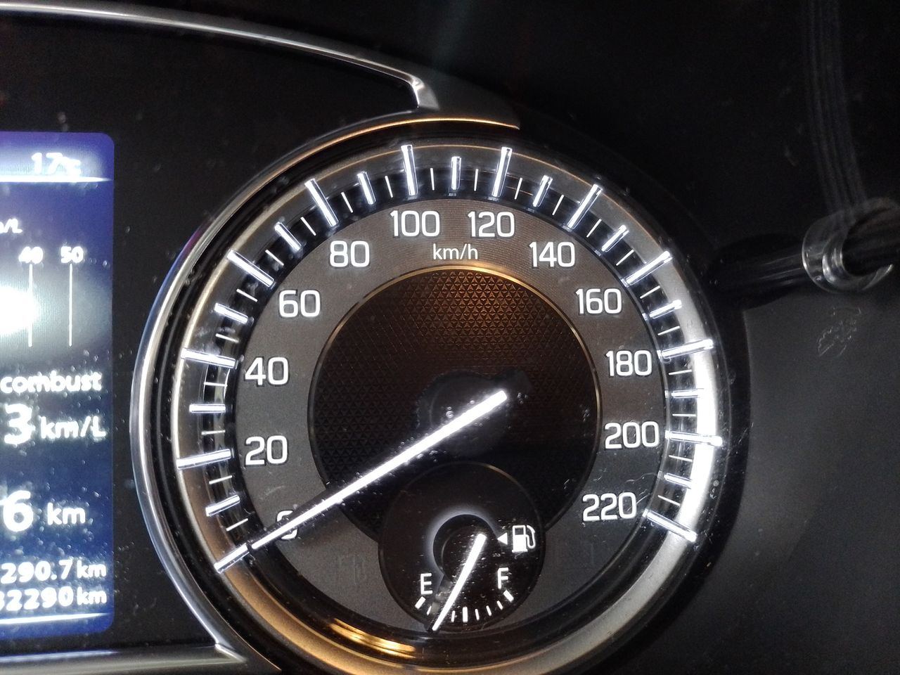 SUZUKI - 24
