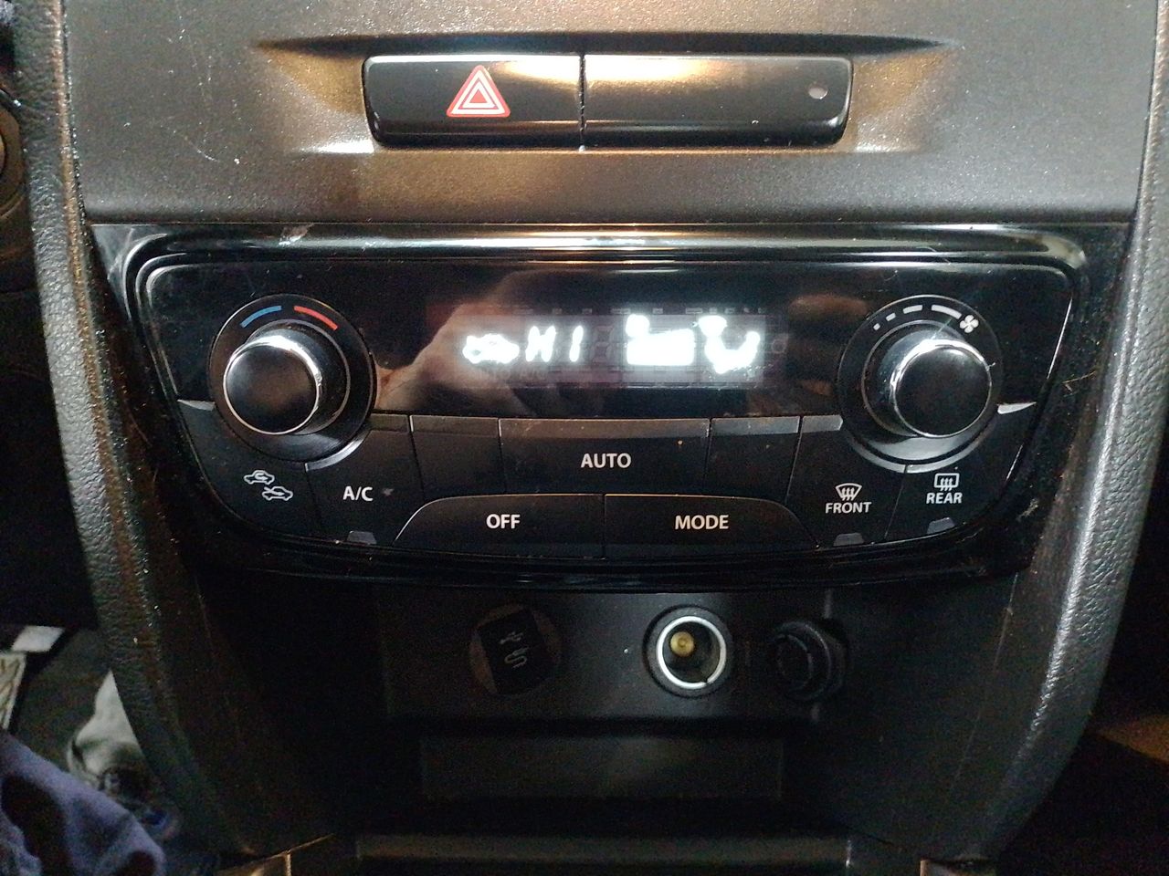 SUZUKI - 26