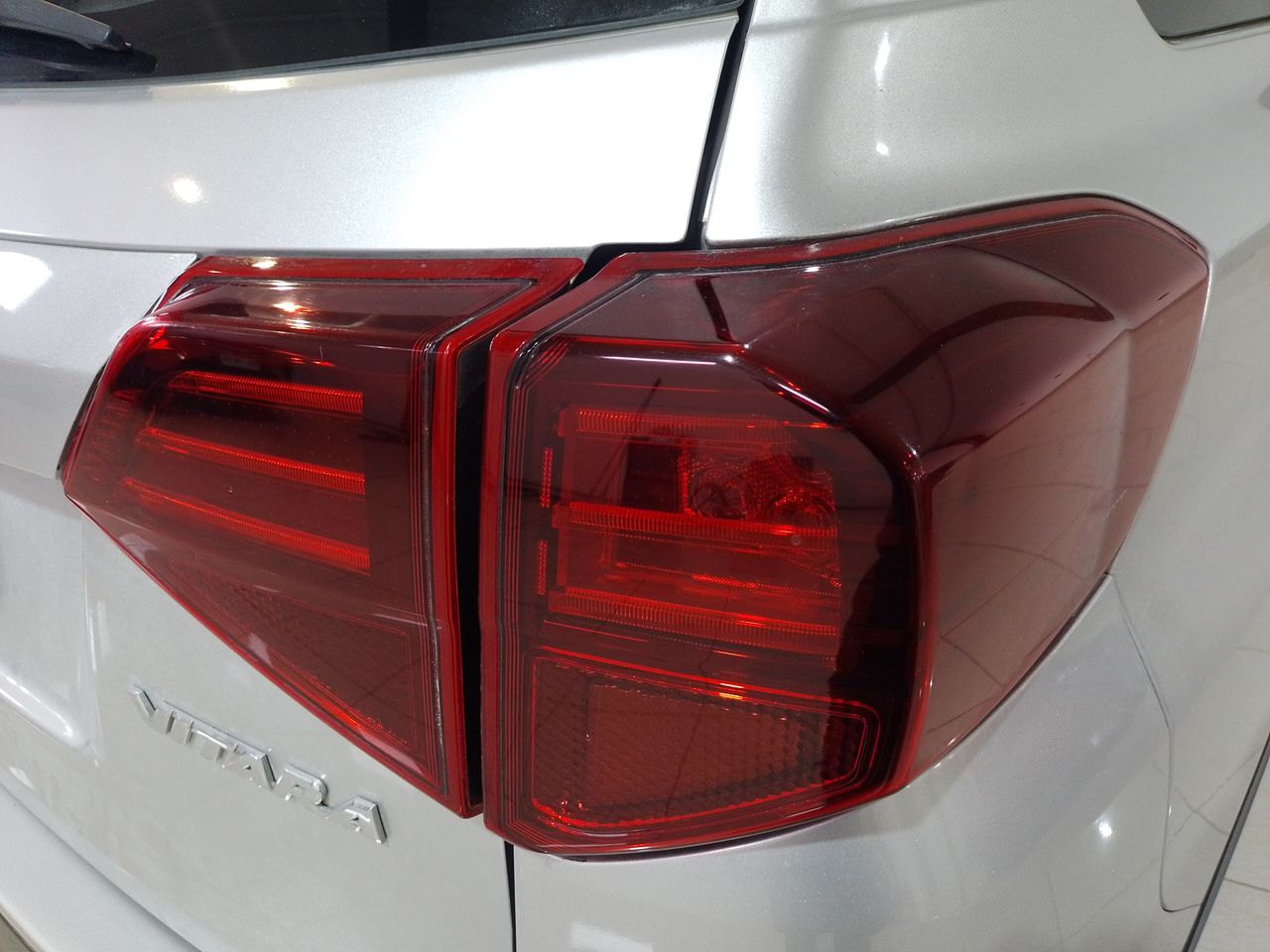 SUZUKI - 18