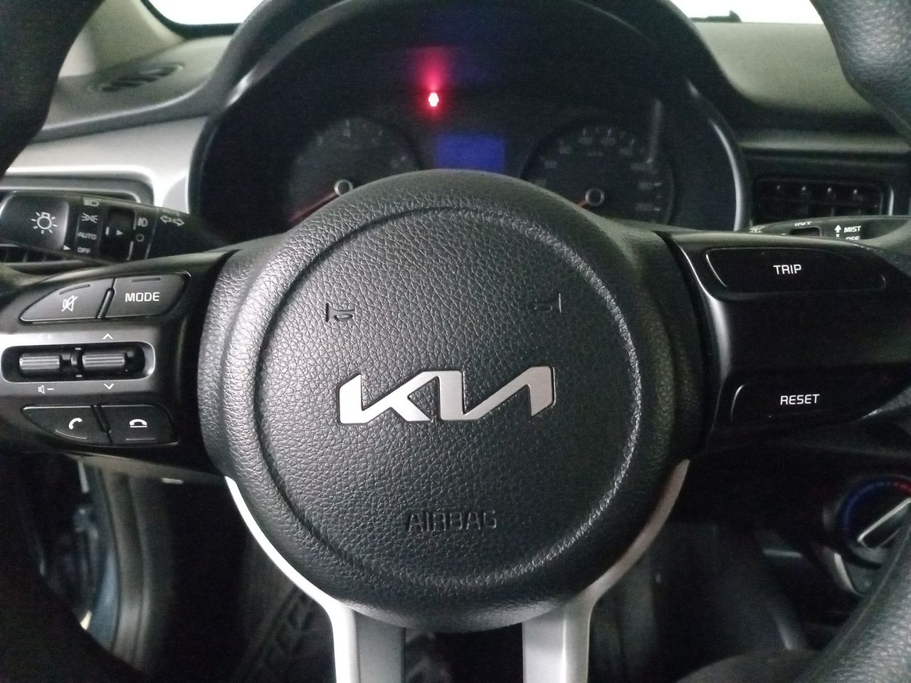 KIA - 24