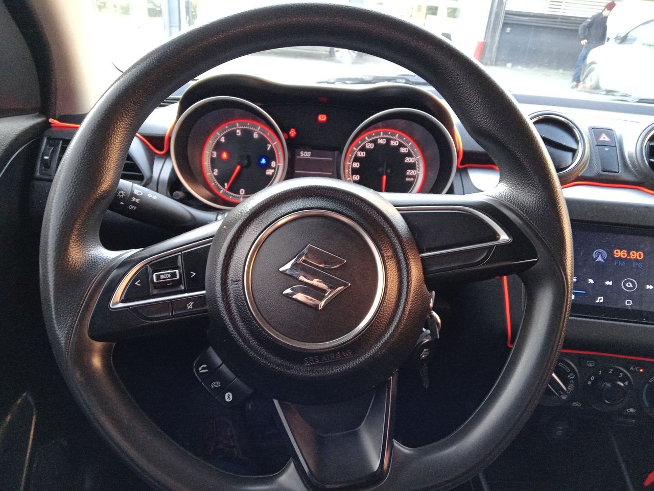 SUZUKI - 14
