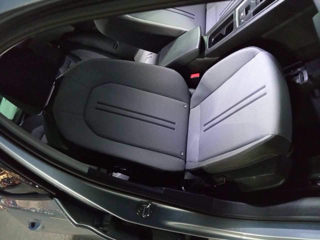 SEAT - 34
