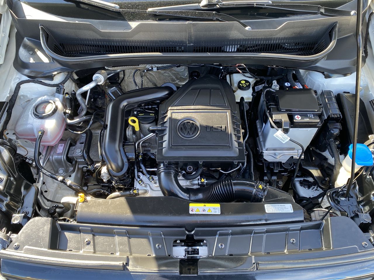 VOLKSWAGEN - 18