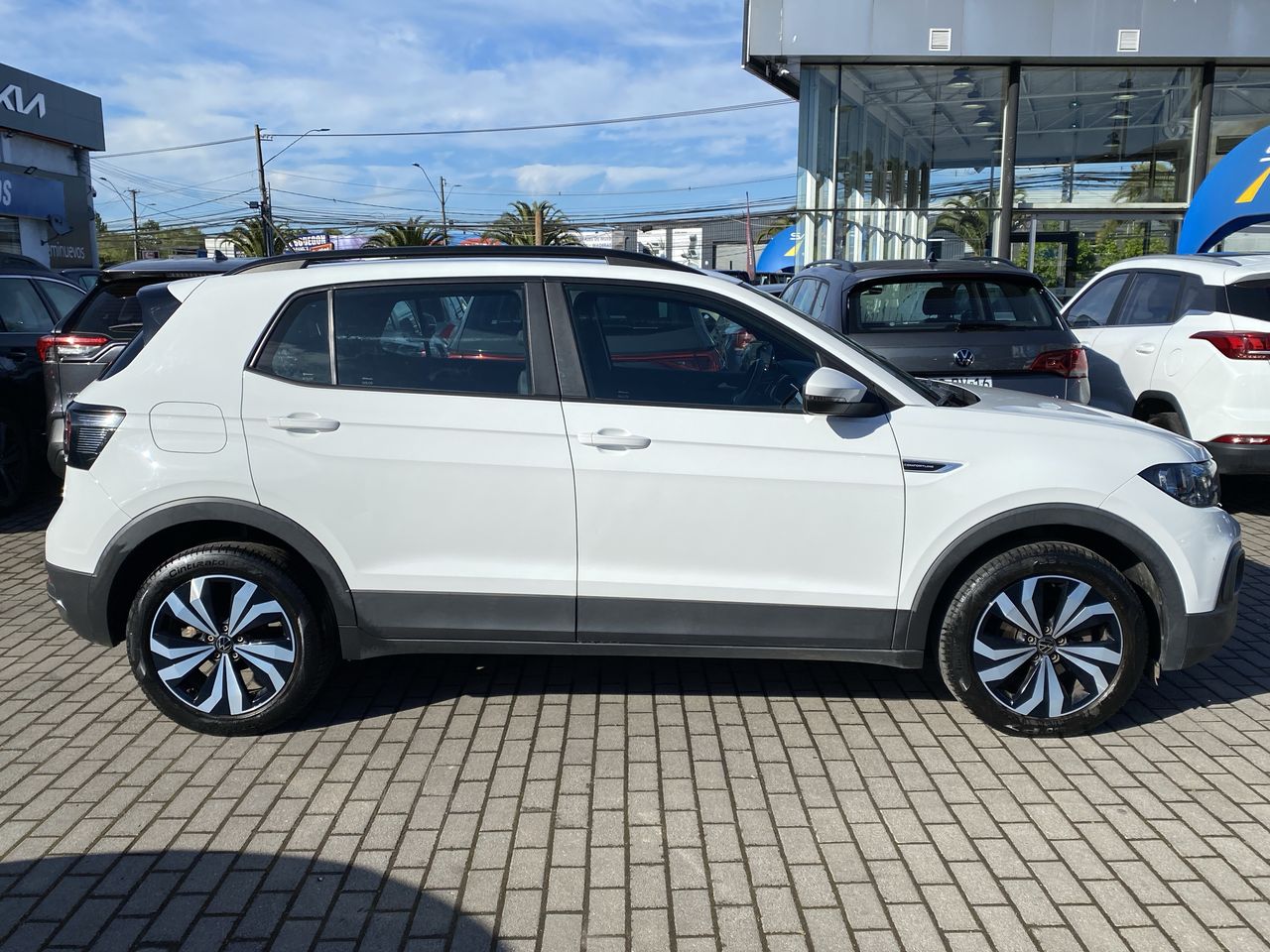 VOLKSWAGEN - 8