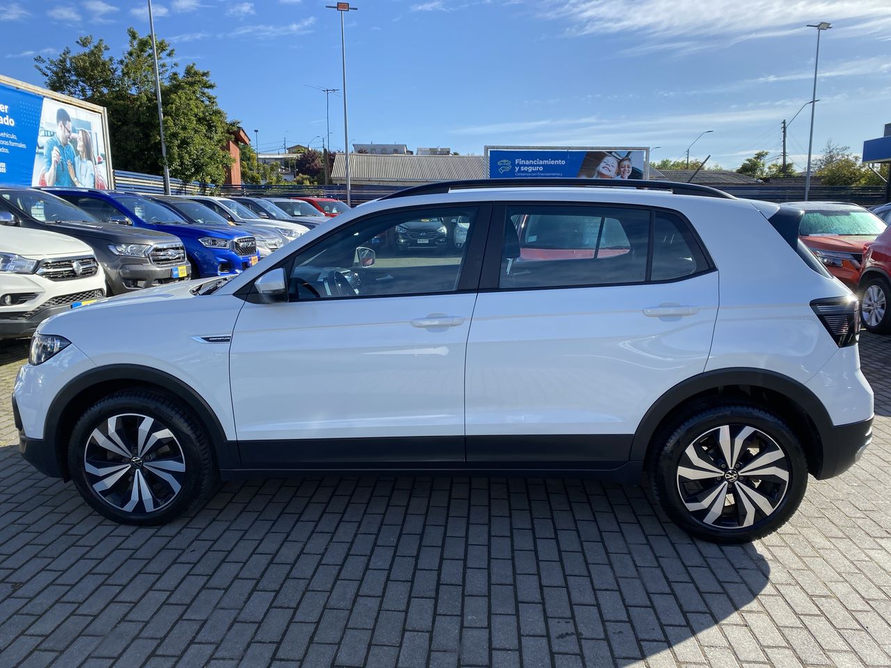VOLKSWAGEN - 4