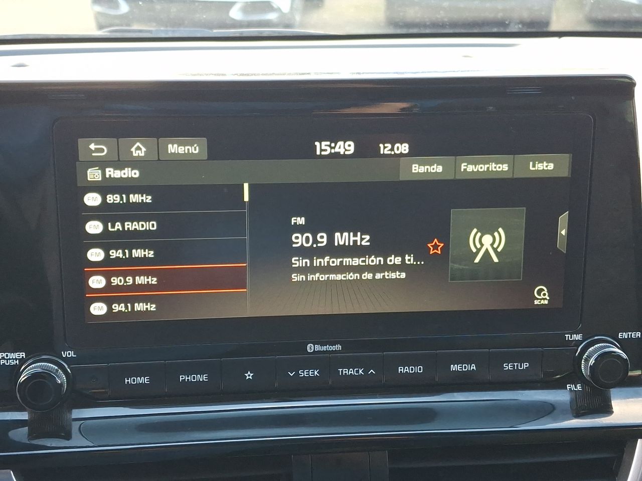 KIA Seltos — foto 20 de 27