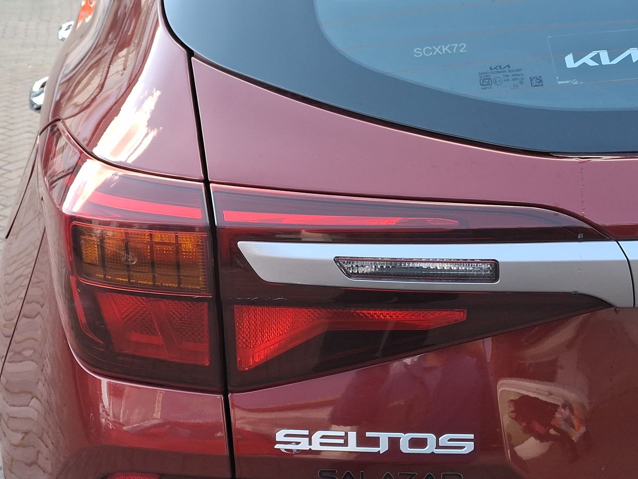 KIA Seltos — foto 13 de 27