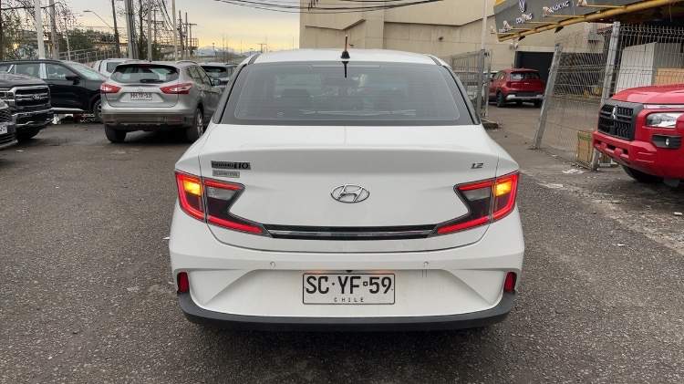 HYUNDAI - 4