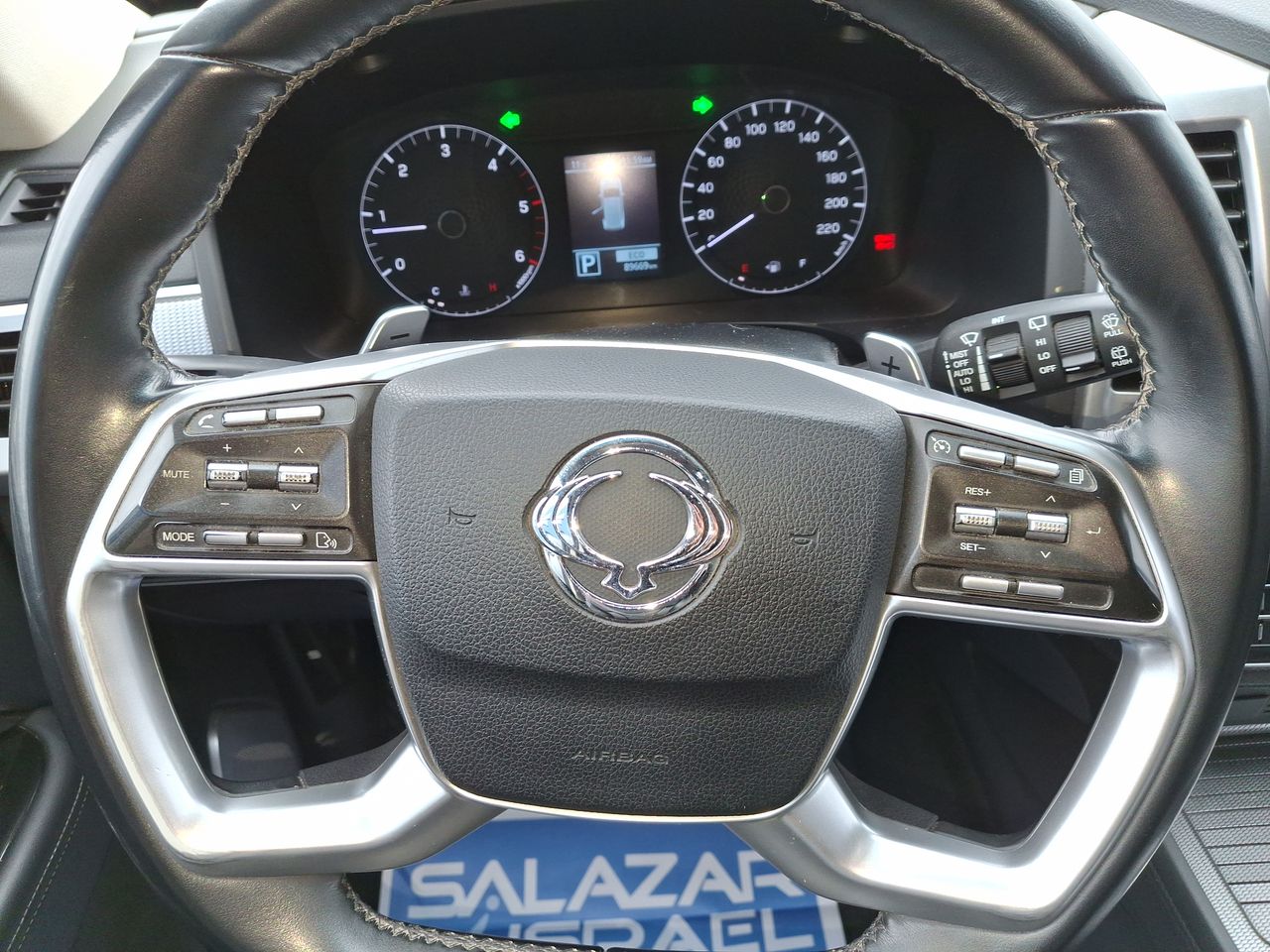 SSANGYONG - 26