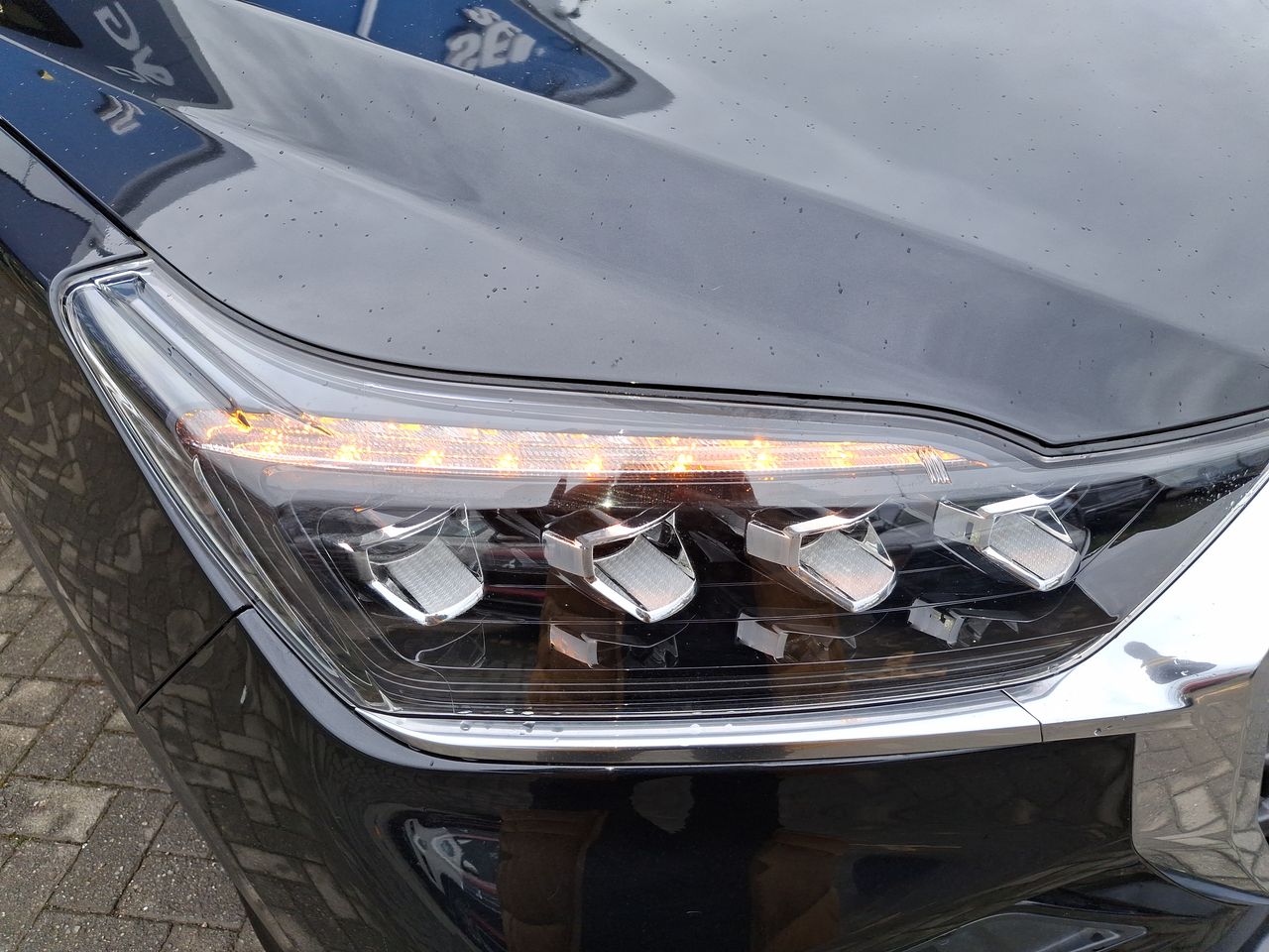 SSANGYONG - 18