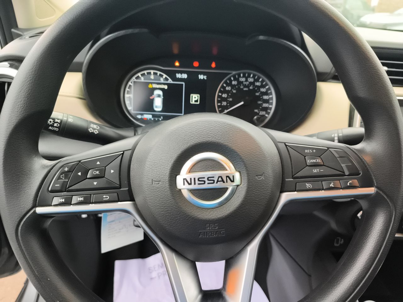 NISSAN - 24