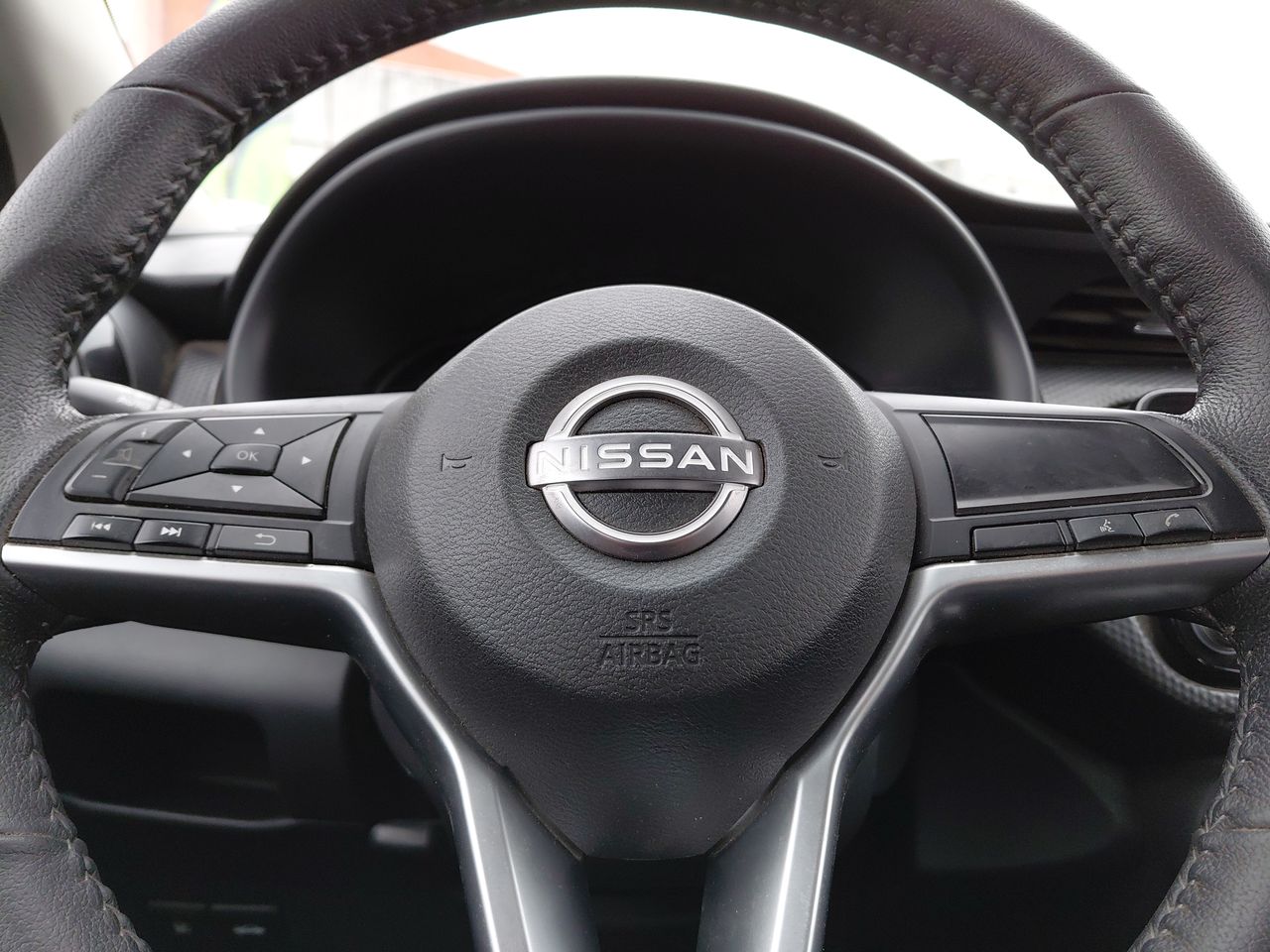 NISSAN - 16