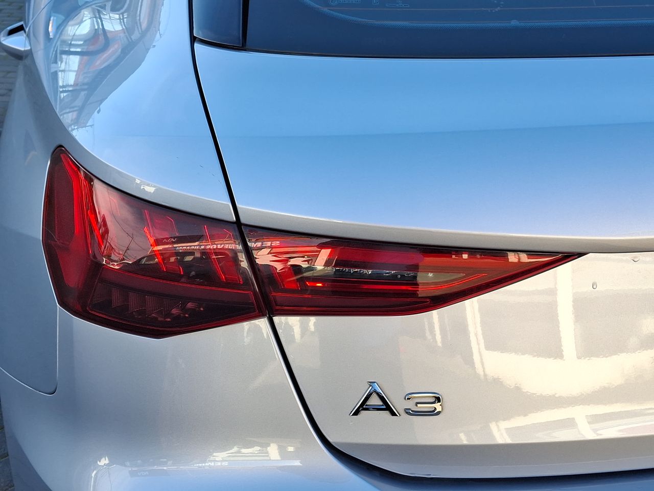 AUDI - 20