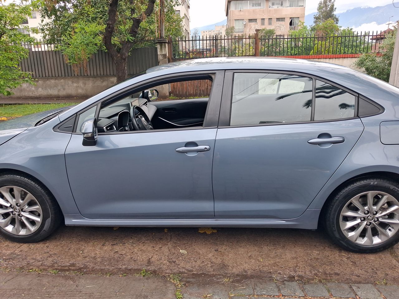 TOYOTA - 4