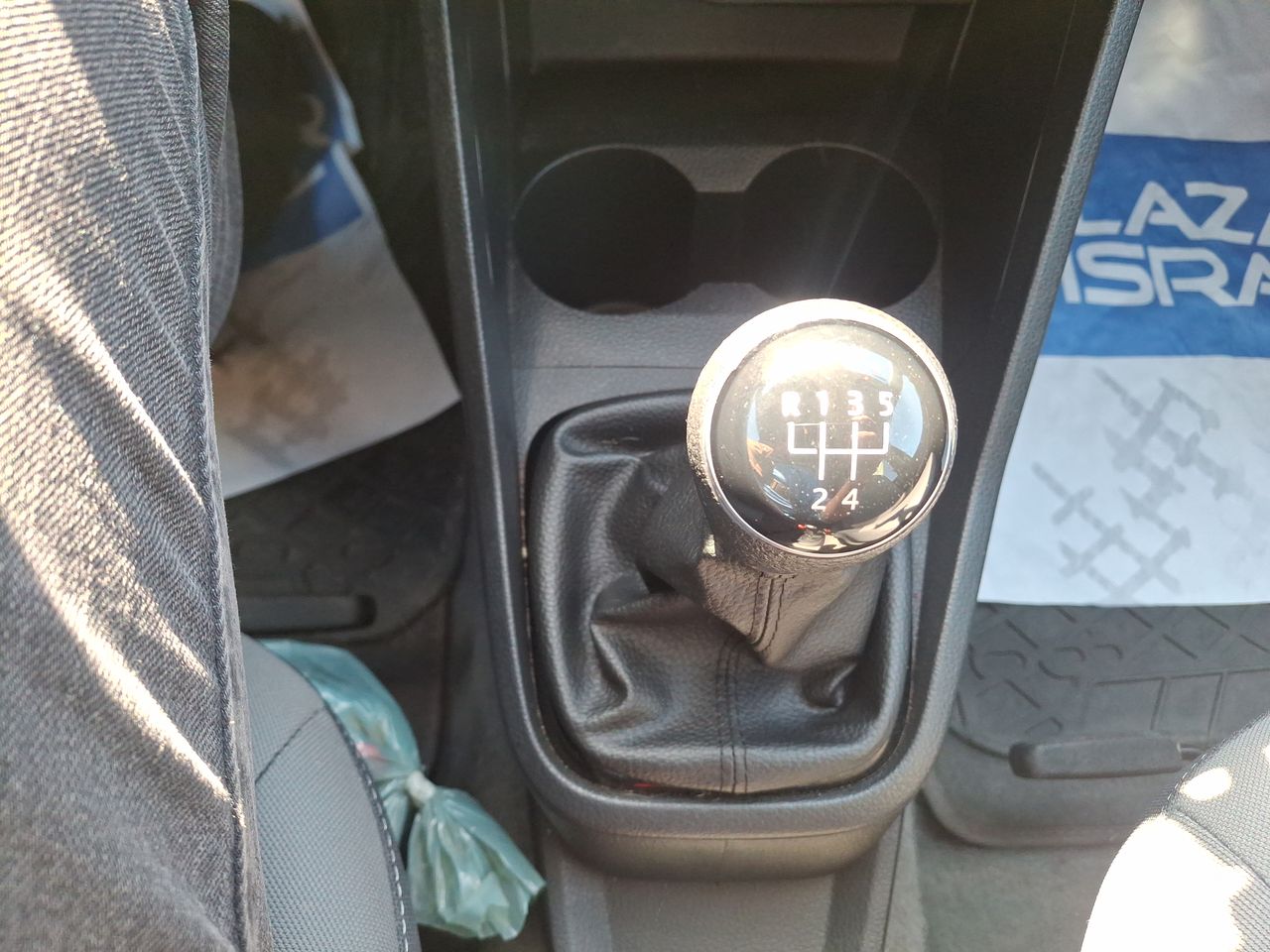 VOLKSWAGEN - 28