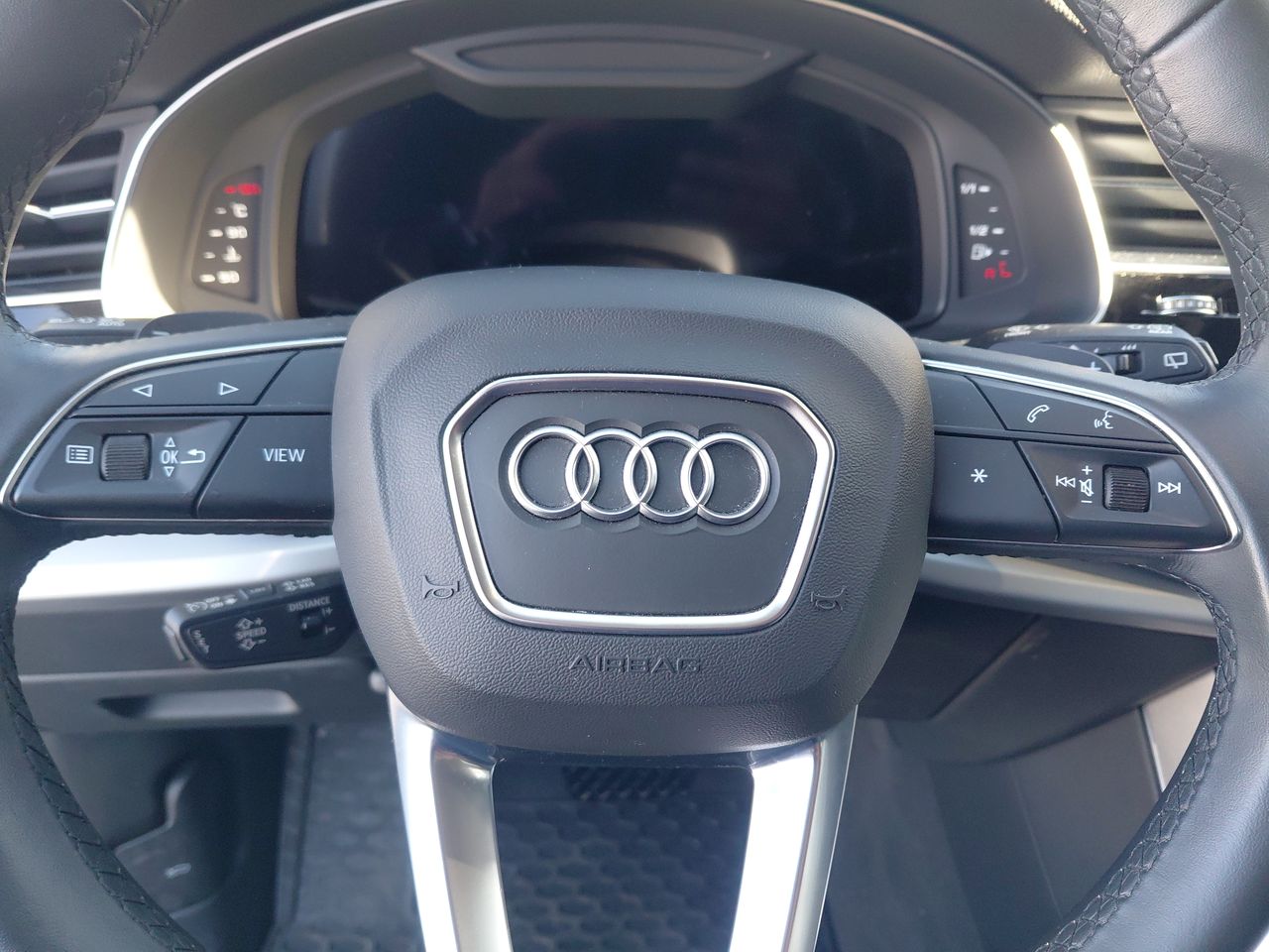 AUDI - 15