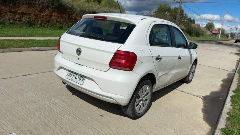 VOLKSWAGEN - 4