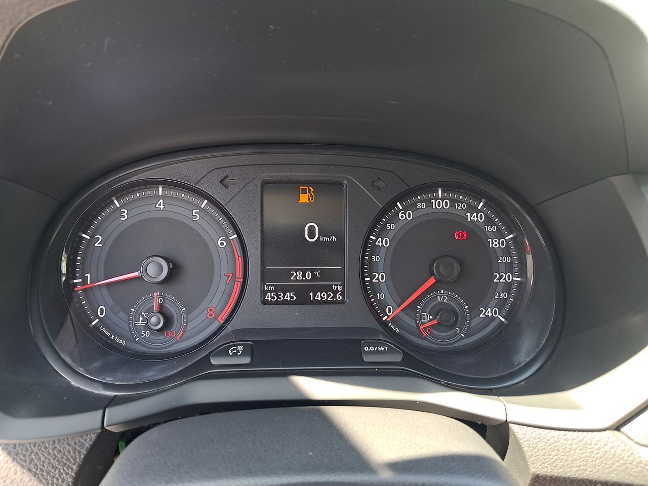 VOLKSWAGEN - 26