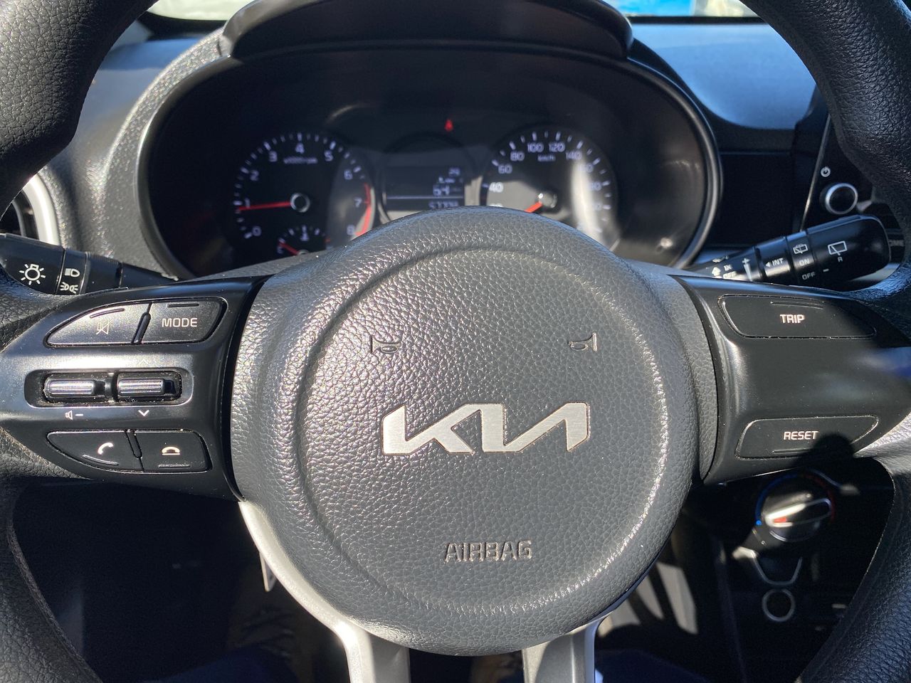 KIA - 25