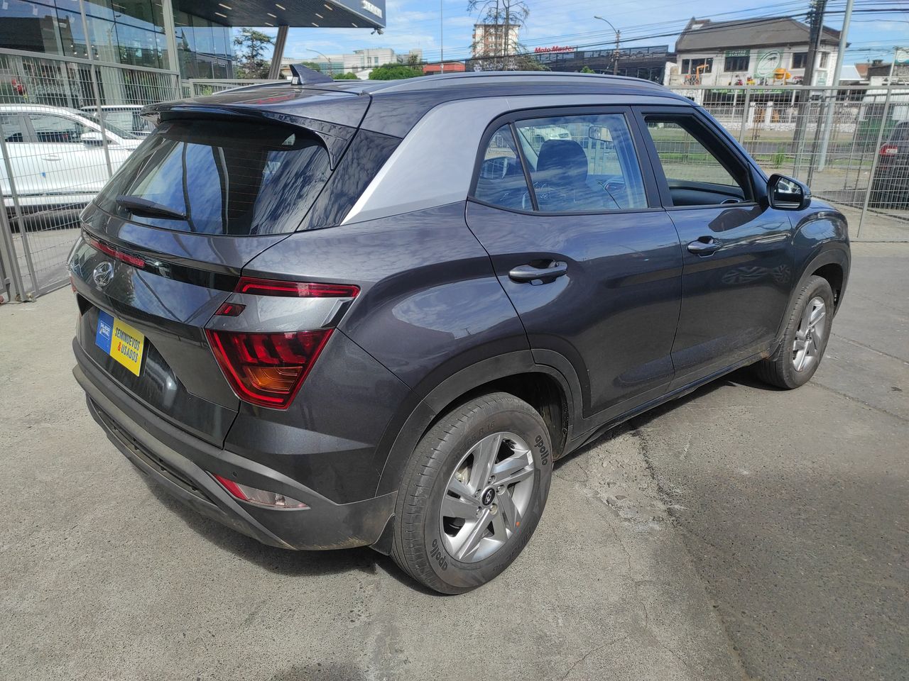 HYUNDAI - 10