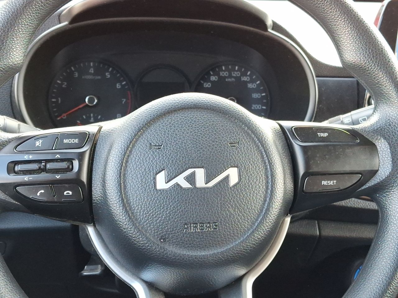 KIA - 25