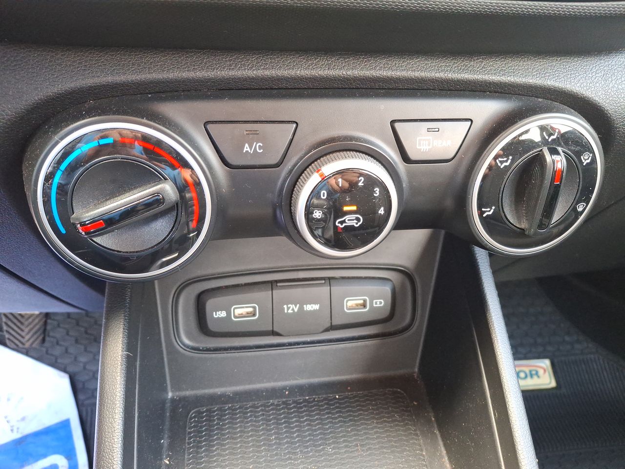 HYUNDAI - 29
