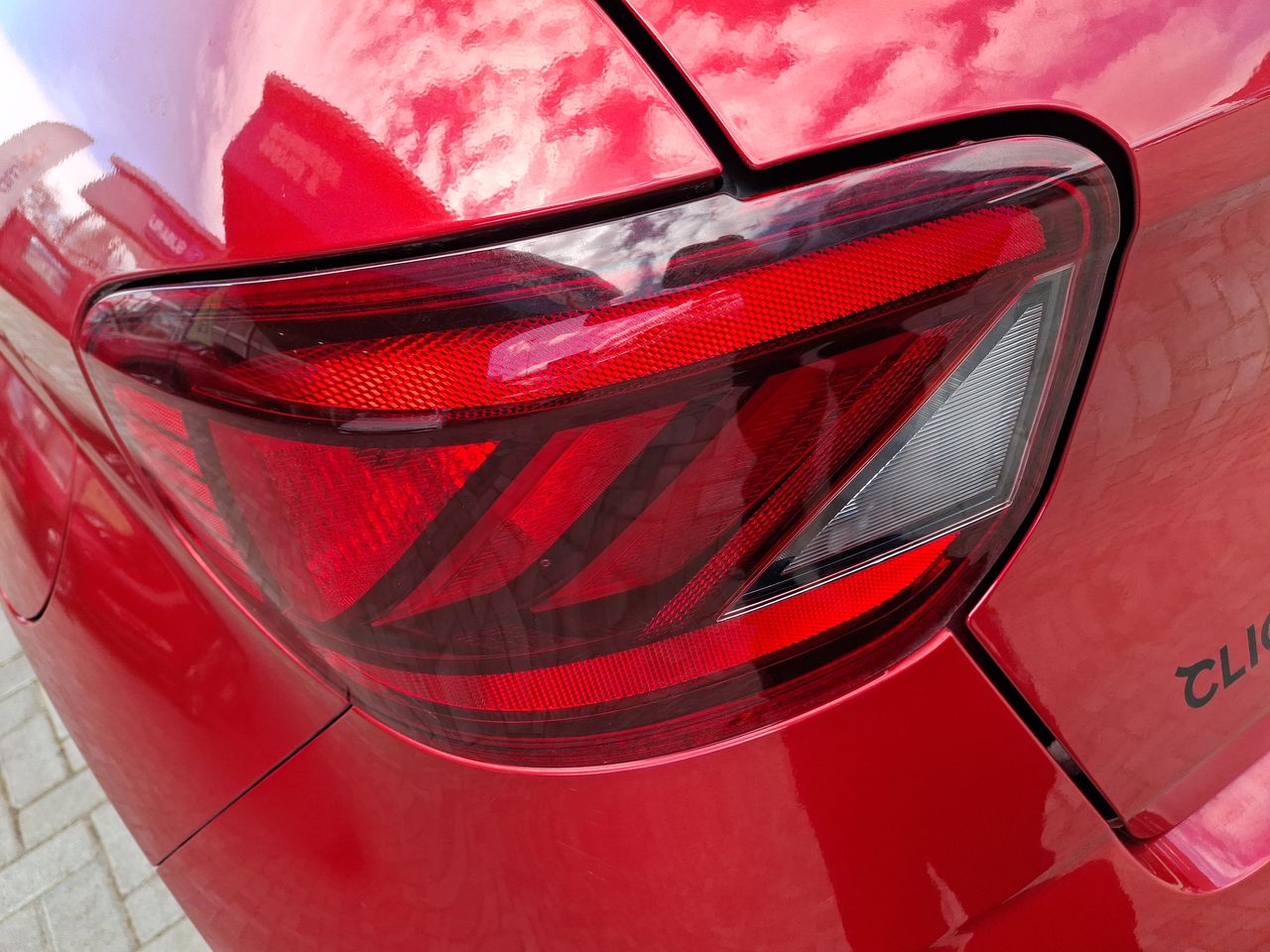 HYUNDAI - 19