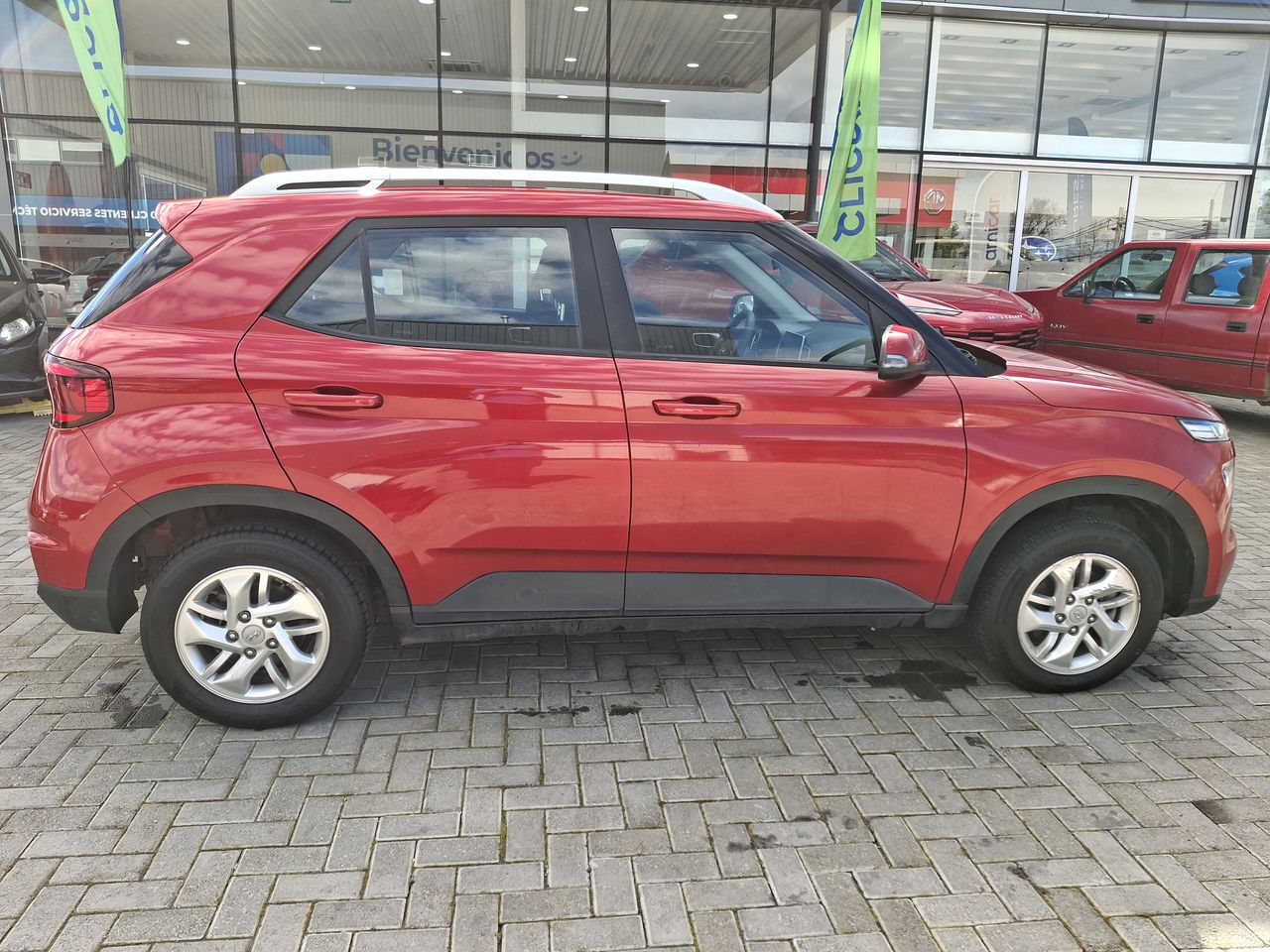 HYUNDAI - 8