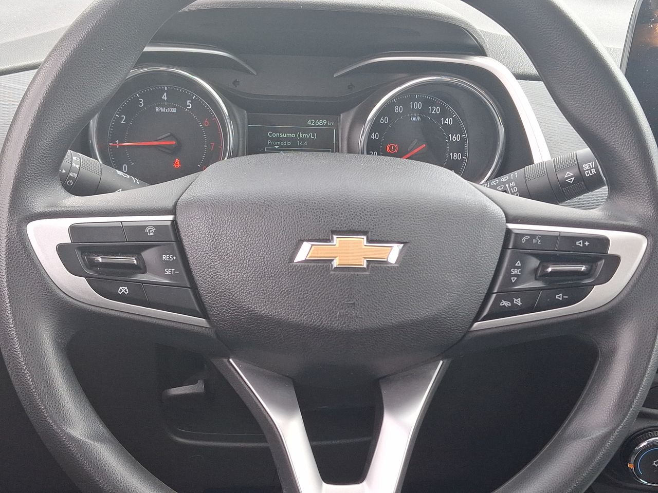 CHEVROLET - 26