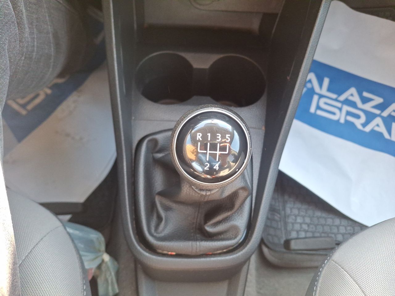 VOLKSWAGEN - 28