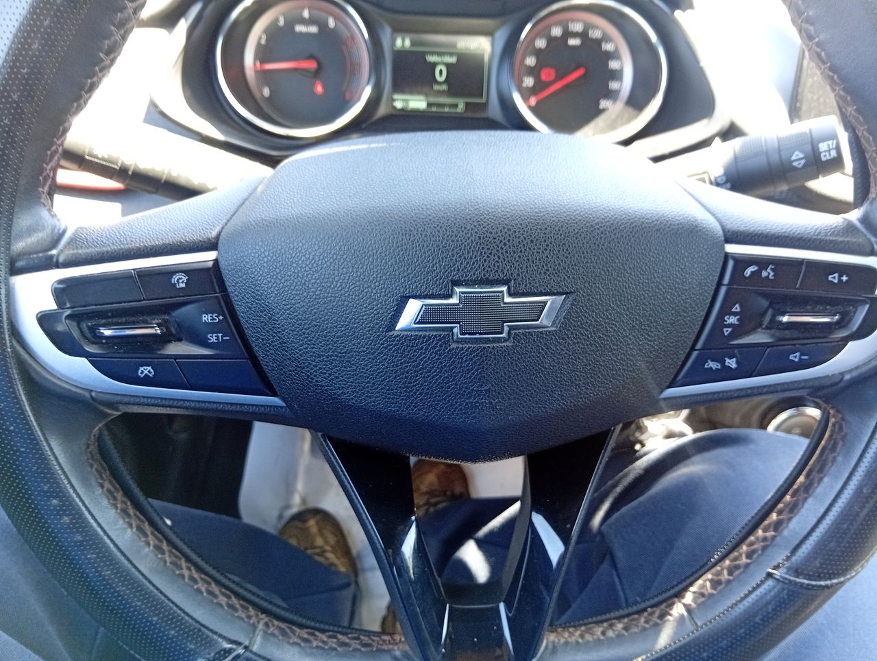 CHEVROLET - 24
