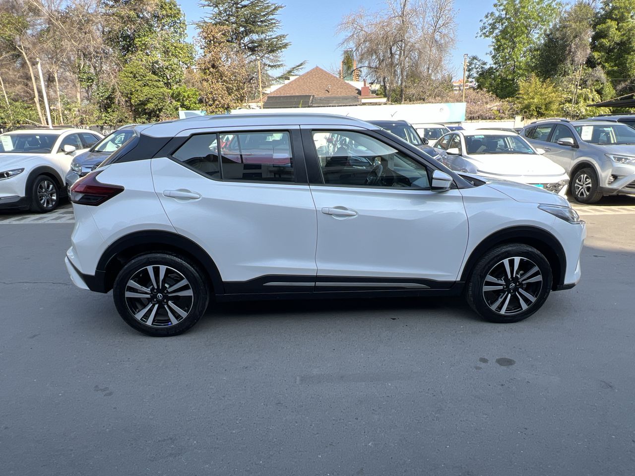NISSAN - 8
