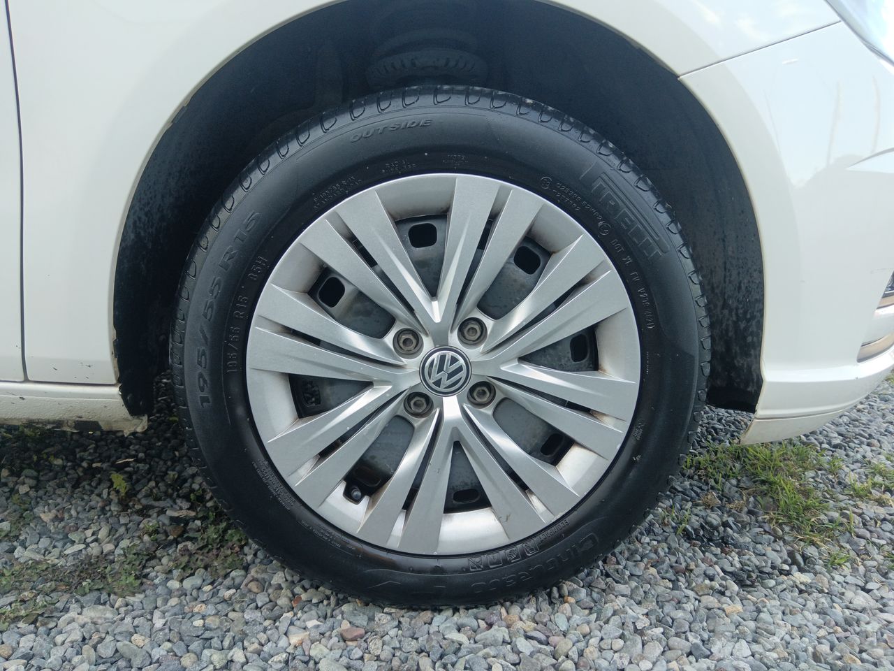 VOLKSWAGEN - 17