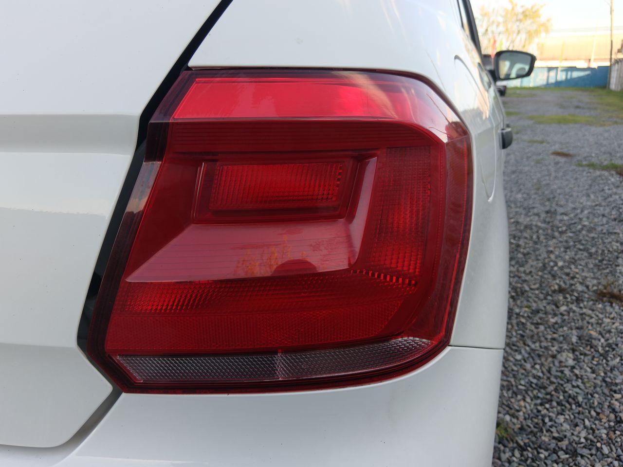 VOLKSWAGEN - 19