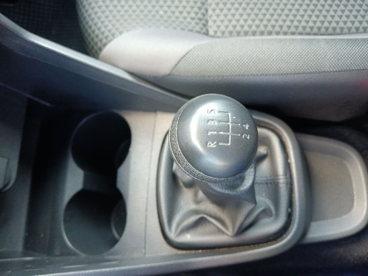 VOLKSWAGEN - 25