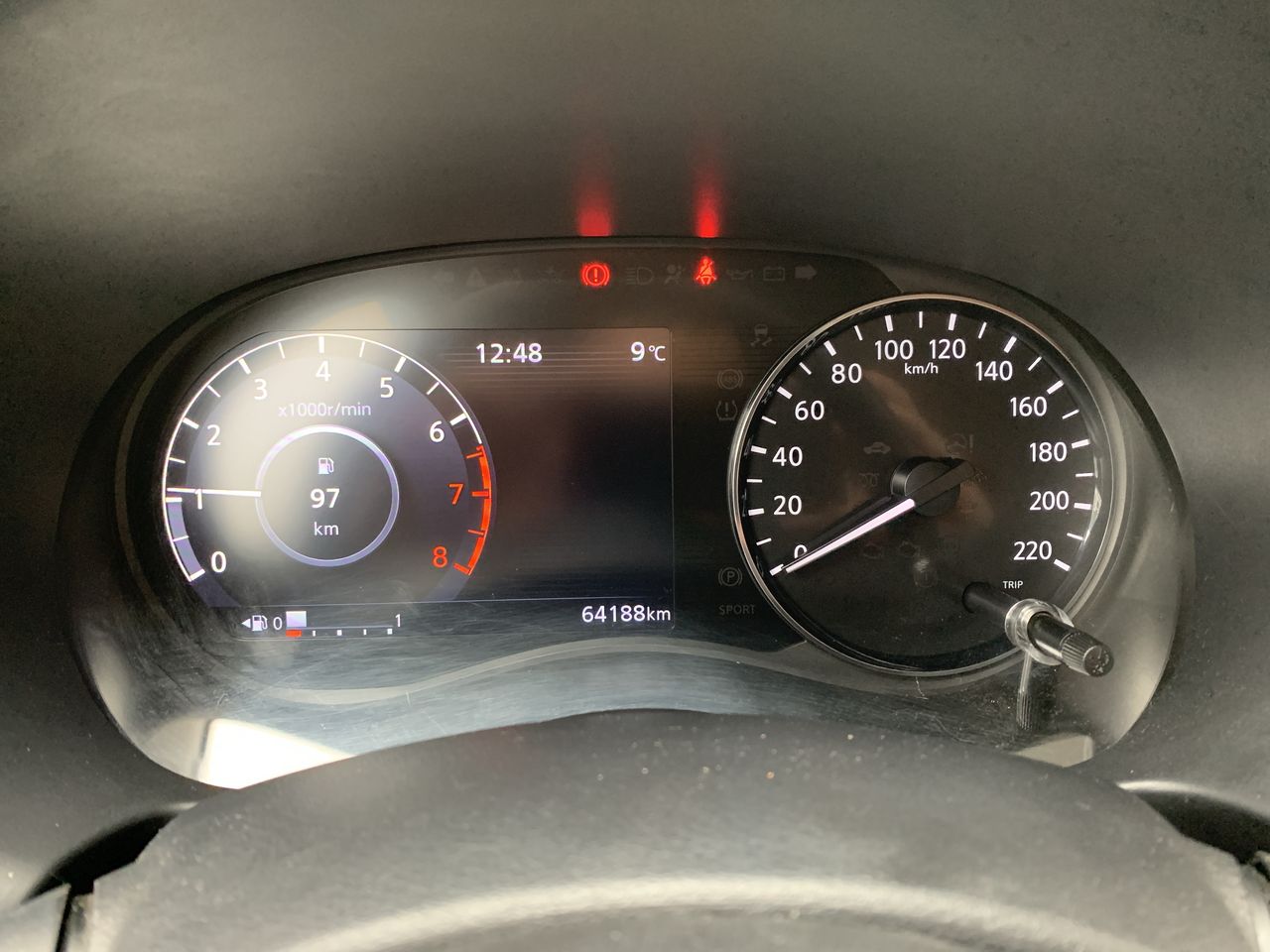 NISSAN - 26
