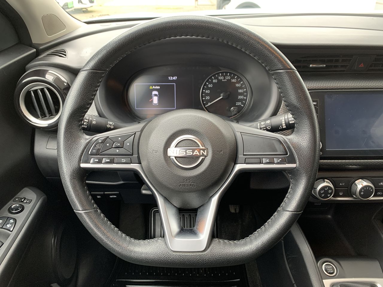 NISSAN - 24