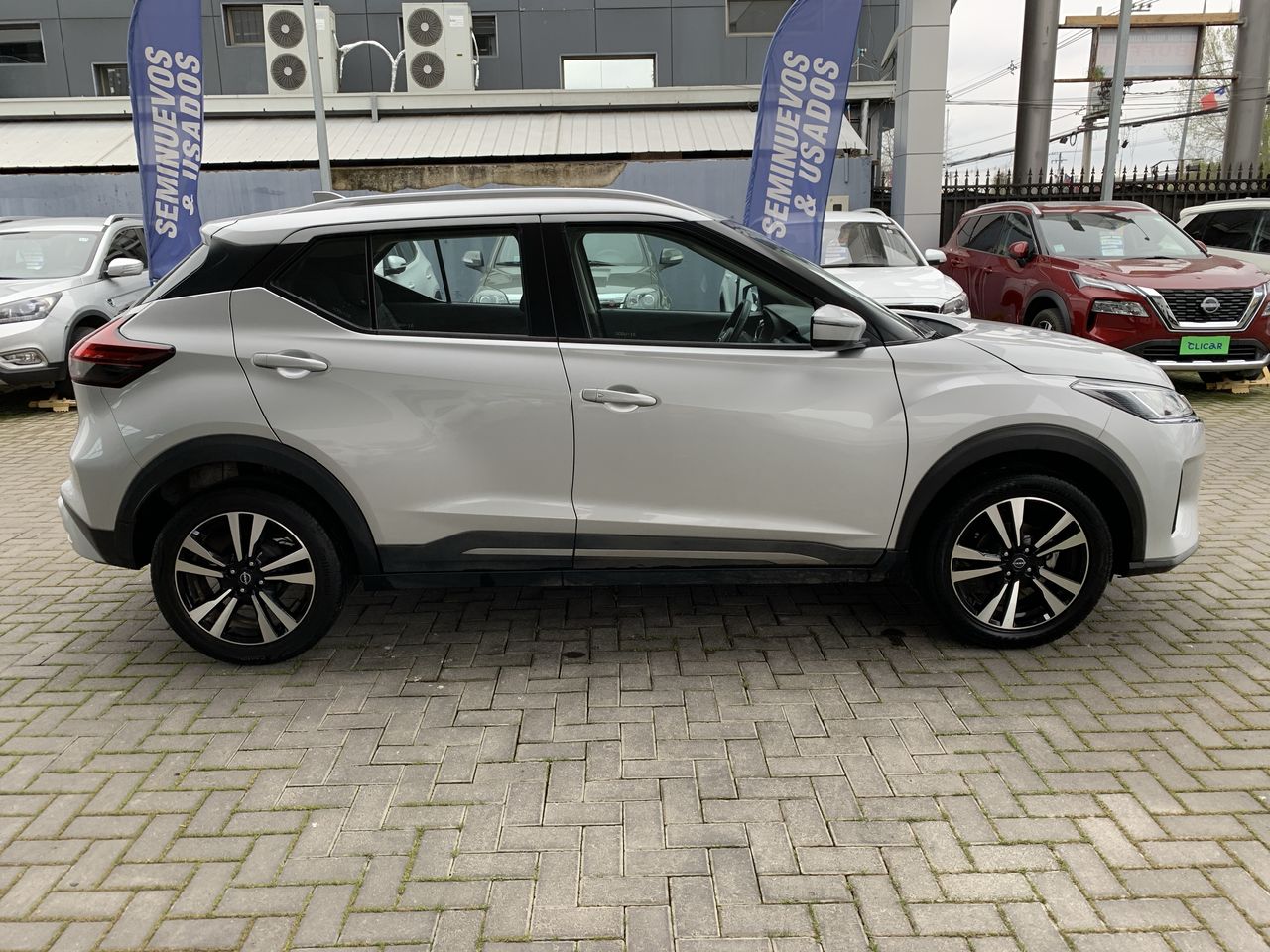 NISSAN - 8