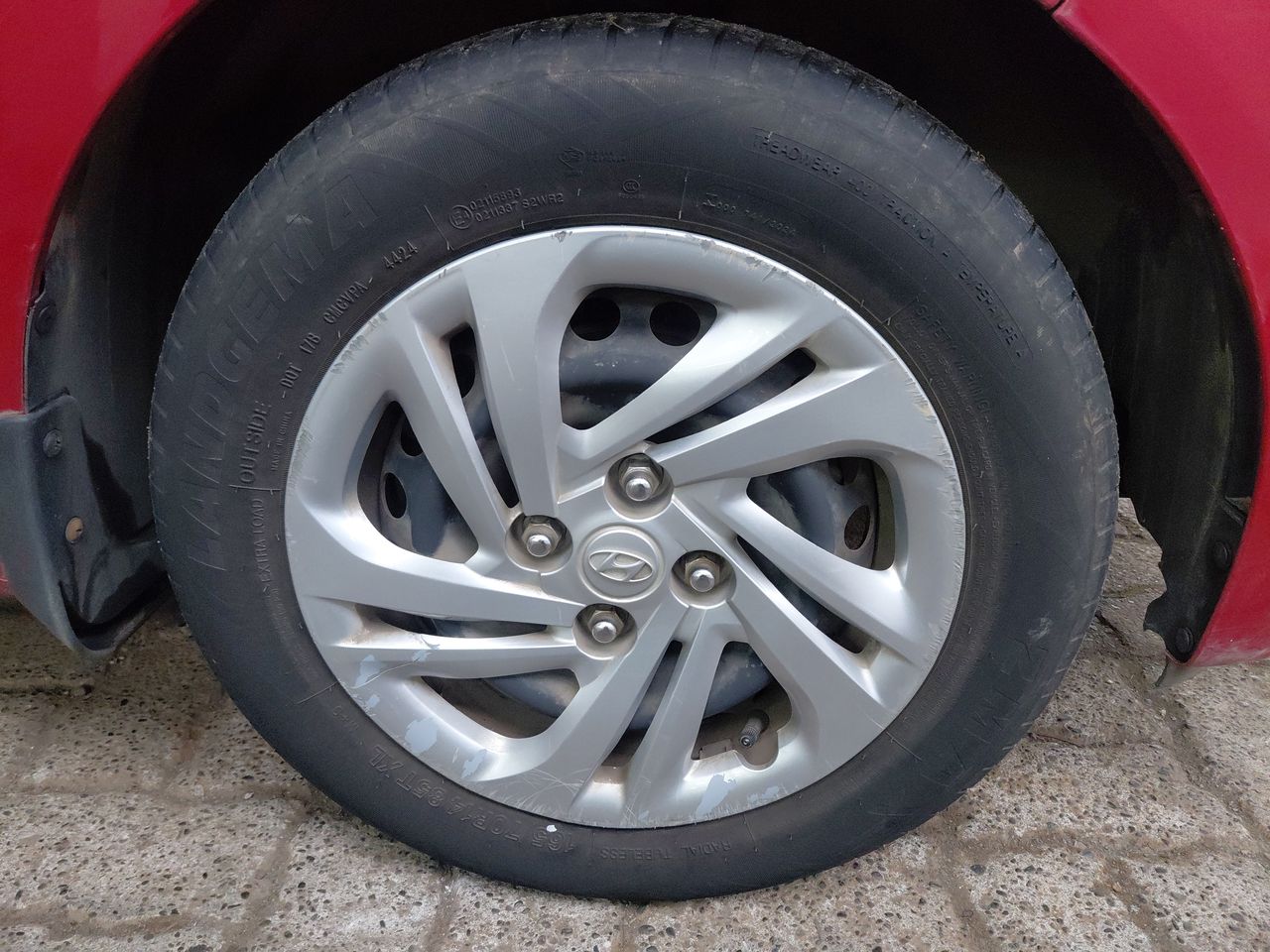 HYUNDAI - 7