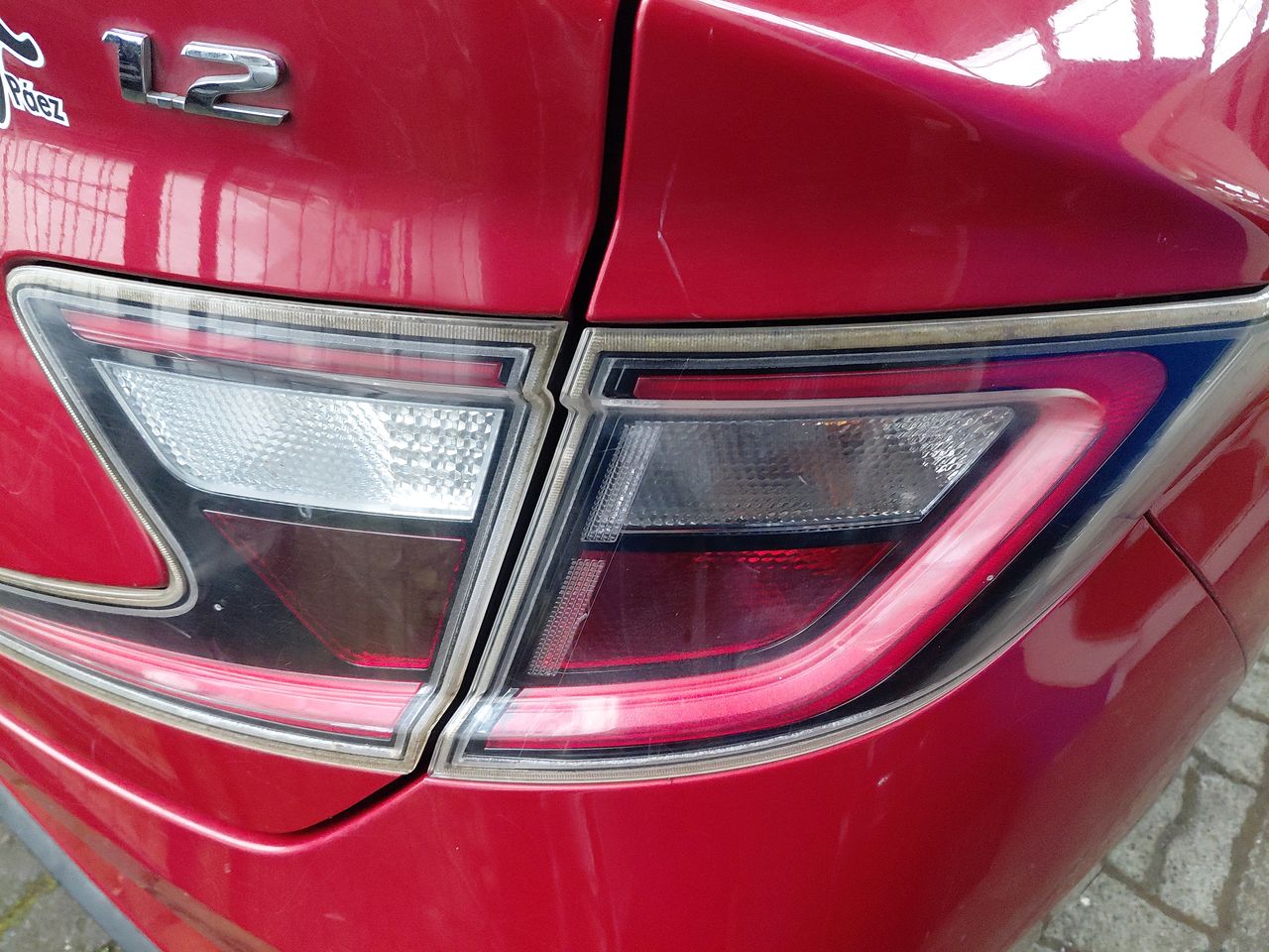HYUNDAI - 9
