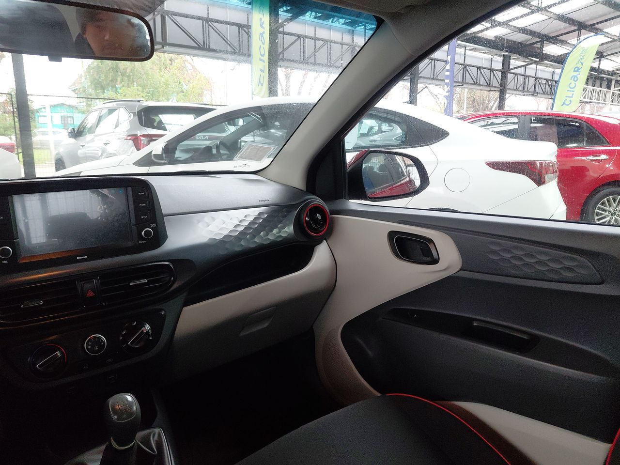 HYUNDAI - 2