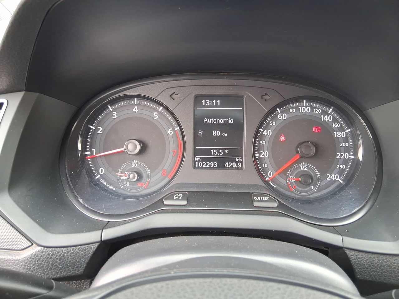VOLKSWAGEN - 26