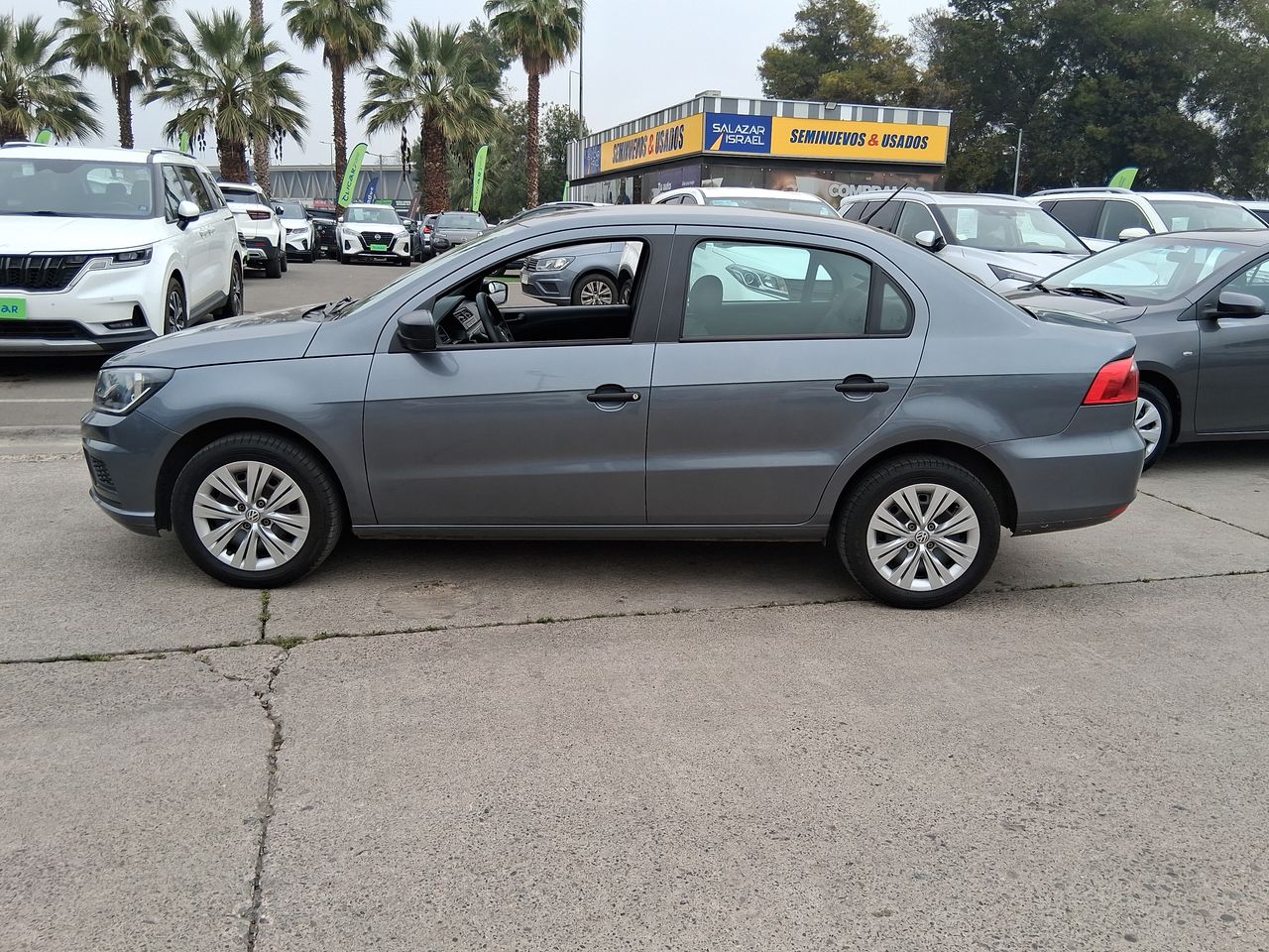 VOLKSWAGEN - 4