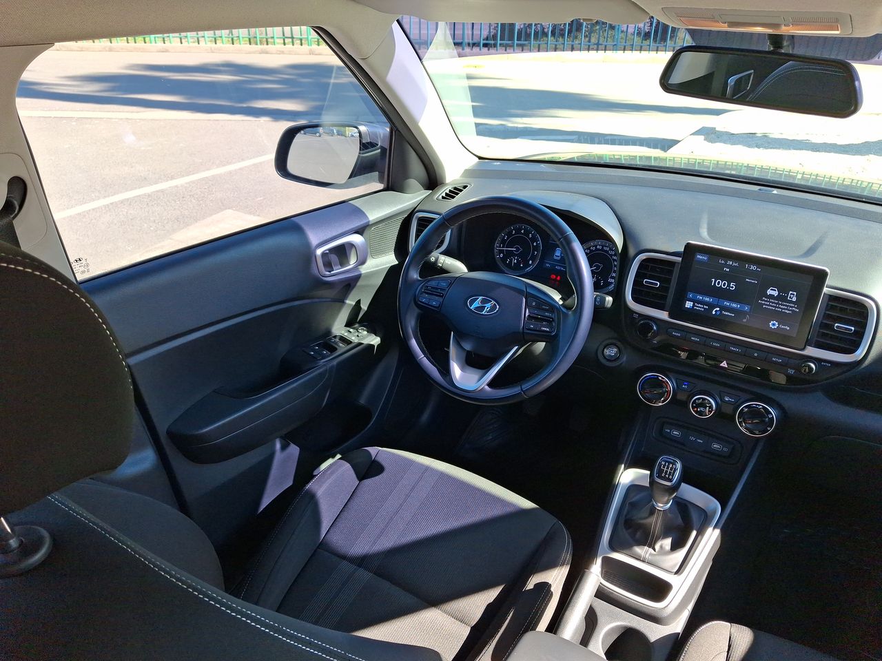 HYUNDAI - 16