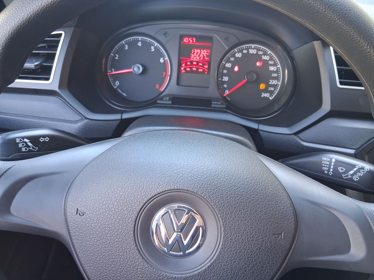 VOLKSWAGEN - 22