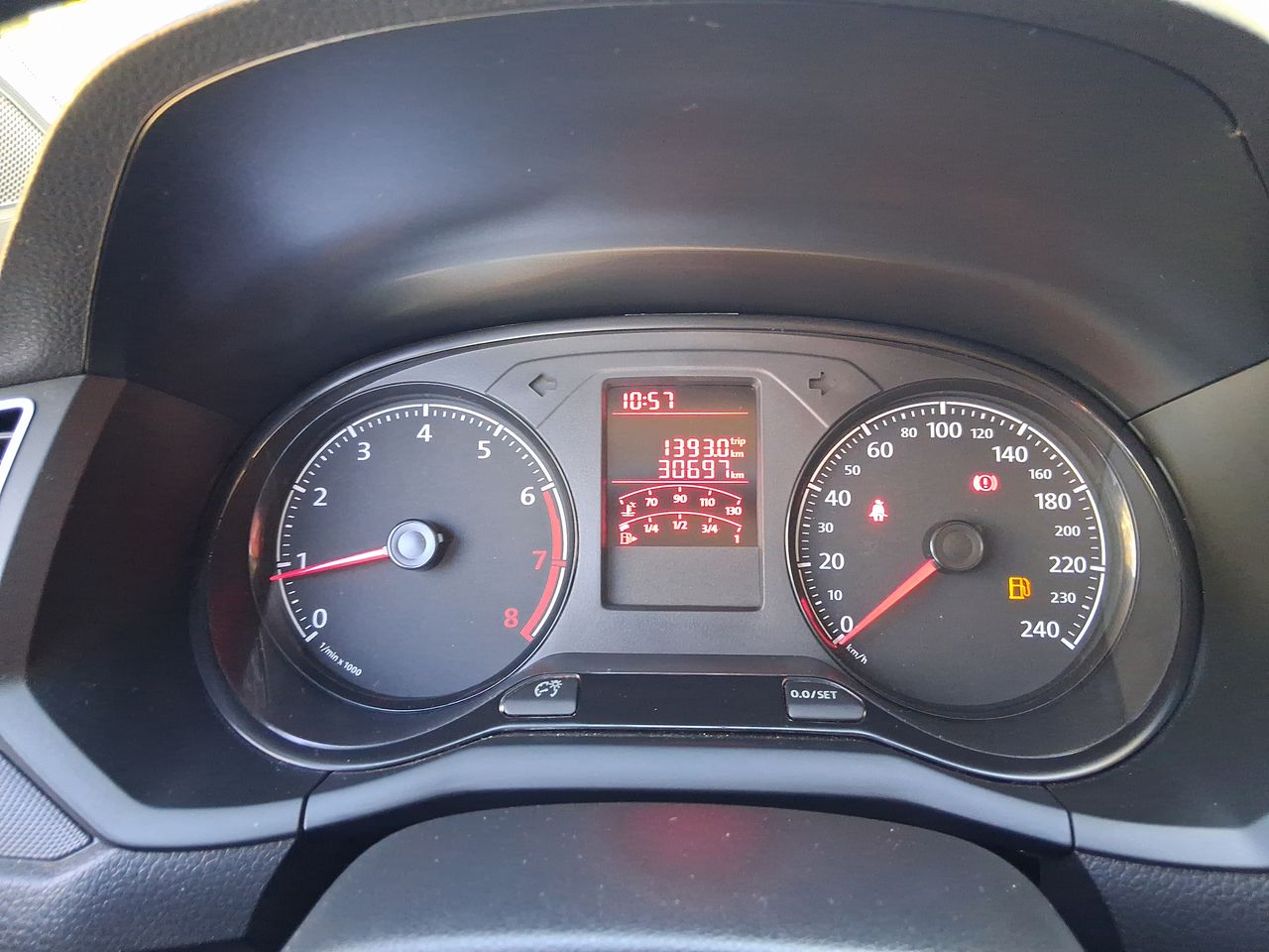 VOLKSWAGEN - 23