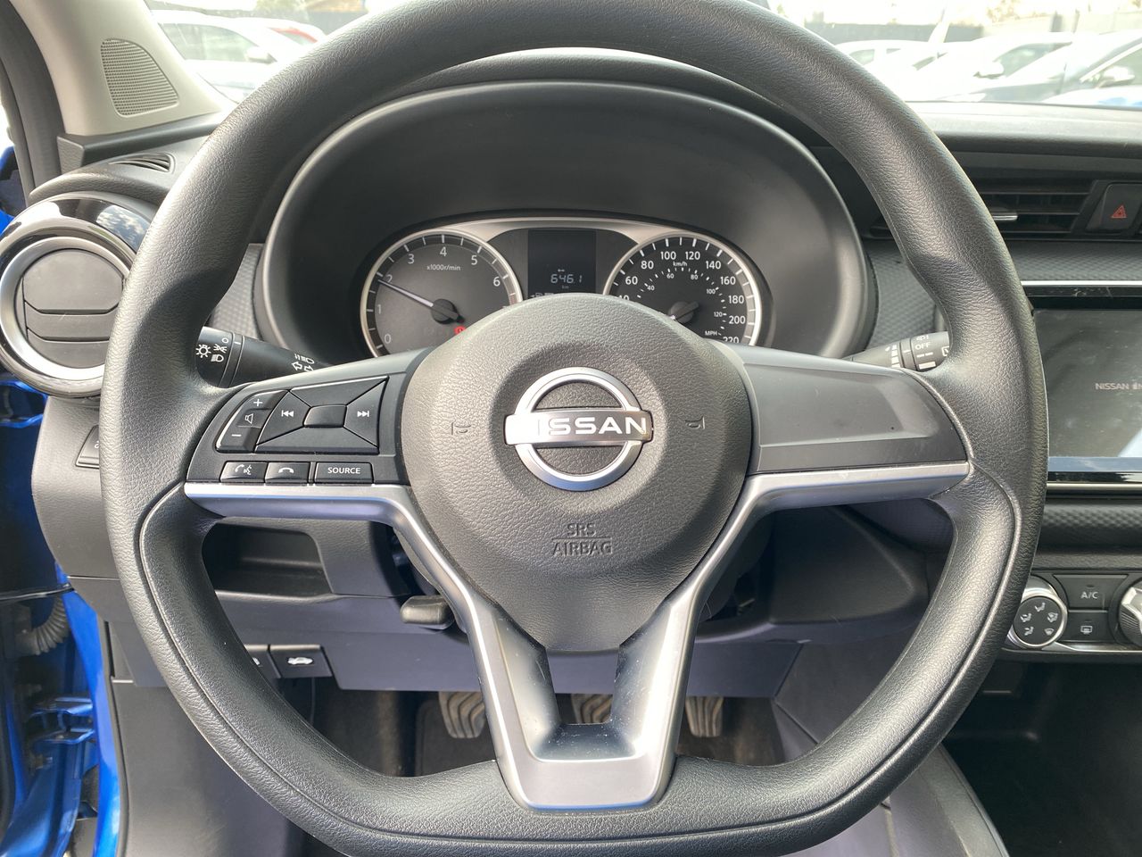 NISSAN - 24