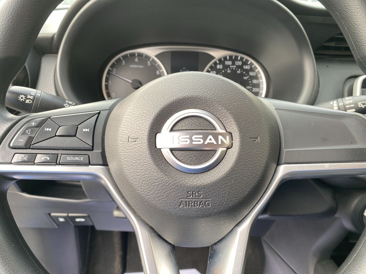 NISSAN - 25
